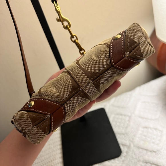 Coach Carly Mini (Micro) Bag 🤎🌺 - Picture 5 of 16